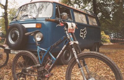 Nový rok je tu, historické fragmenty stárnou… (1998)