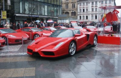 FERRARI na Václaváku (2005)